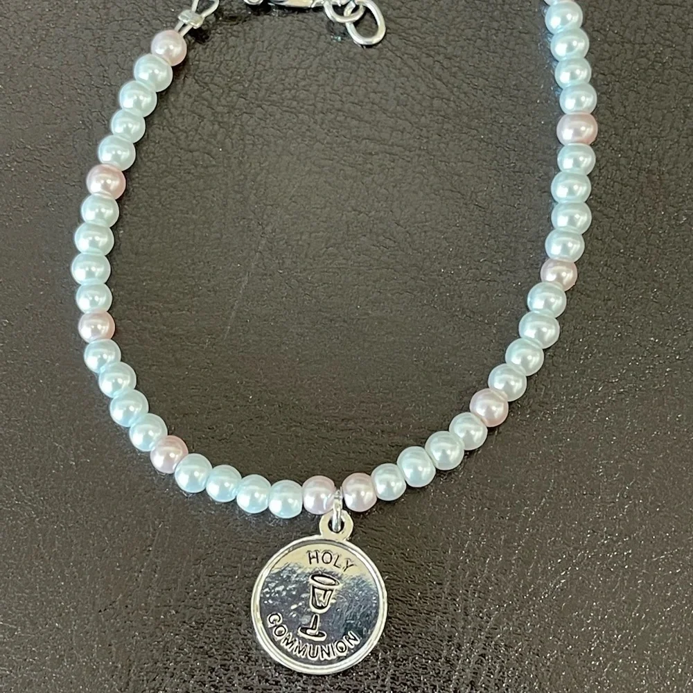 Faux pearl bead First Communion child bracelet with adjustable links